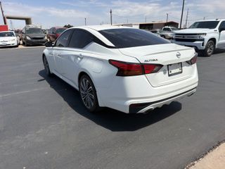 2024 Nissan Altima SL FWD - Exterior Rear Left Corner Image